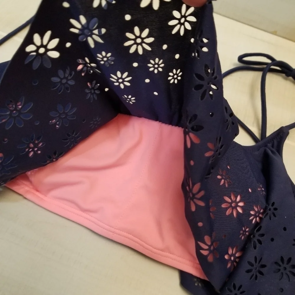 {M} PINK Victoria's Secret Bandeau Flounce String Bikini TOP ONLY - Picture 3 of 8